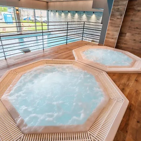 Apartment Butterfly Luxury Kasprowicza Klimatyzacja, Prywatny Parking, Basen & Fitness W Cenie Kolobrzeg
