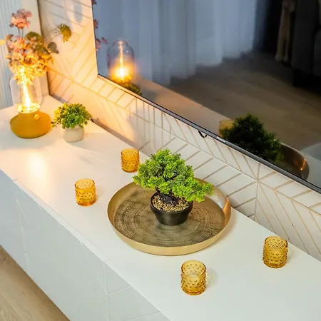 Butterfly Luxury - Basen, Wellness , Klimatyzacja, Parking 350m Od Morza Apartmán *