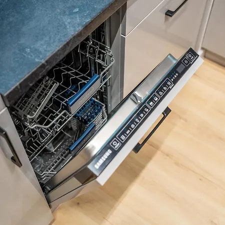 Apartment Butterfly Luxury - Basen, Wellness , Klimatyzacja, Parking 350m Od Morza