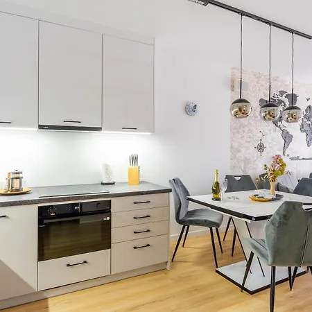 Apartamento Butterfly Luxury - Basen, Wellness , Klimatyzacja, Parking 350m Od Morza *